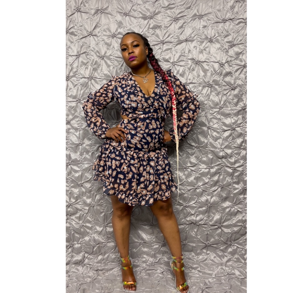 Long sleeve cross back mini dress